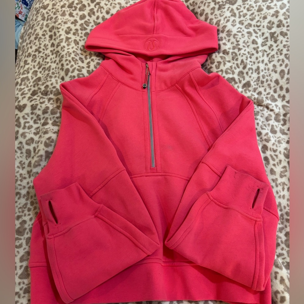 LULULEMON half zip scuba